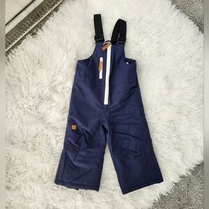 Northern Classics The Classic Bib in Navy. Kids Waterproof Insulated Snow.pants.